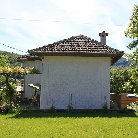 Pensiune Enyo House Slivovitsa