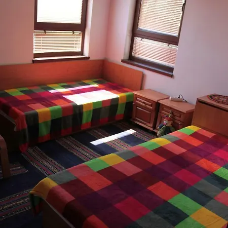 Pensiune Enyo House